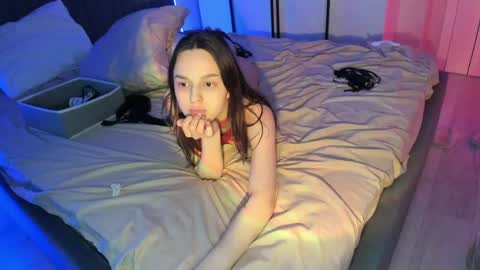 Pinkbodnar online show from 04-21-26, 01:42