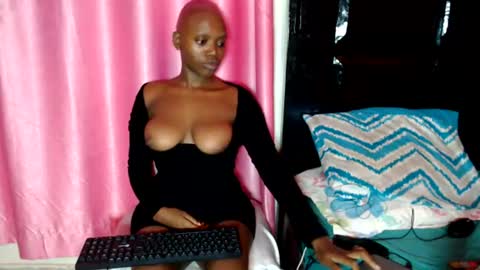 pinkdomina01 online show from 06-24-26, 07:46