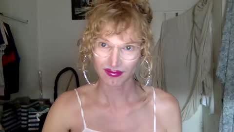 pinkfag online show from 02-04-25, 11:27