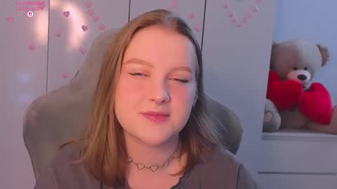 Snapshot of pinkiep1e chatting on 02-16-26, 01:35 pinkiep1e online show from 02-16-26, 01:35