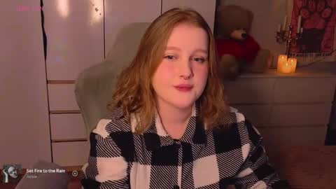 Snapshot of pinkiep1e chatting on 03-06-26, 01:35 pinkiep1e online show from 03-06-26, 01:35