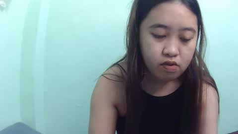 Snapshot of pinkish_shine chatting on 12-01-25, 01:32 Hi its me shine online show from 12-01-25, 01:32