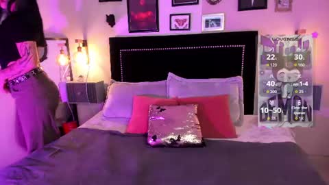 PINKK online show from 06-21-26, 12:08