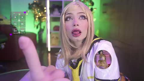 LUISA online show from 10-31-25, 01:56