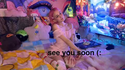 Gwenie online show from 03-09-25, 06:39