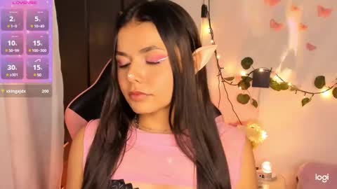 Sarah .. online show from 12-06-24, 10:19