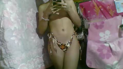 Snapshot of pinky_divine chatting on 12-19-25, 05:53 pinky_divine online show from 12-19-25, 05:53