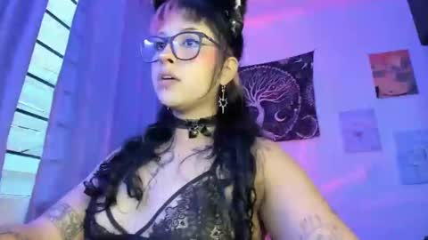 Snapshot of pinky_promiseex chatting on 10-13-25, 10:43 pinky_promiseex online show from 10-13-25, 10:43