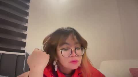 Snapshot of pinkyrosexx chatting on 06-11-26, 08:01 Rose online show from 06-11-26, 08:01
