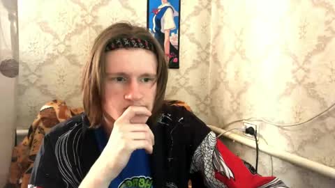 Snapshot of pinochetti chatting on 06-05-26, 02:12 Incubus online show from 06-05-26, 02:12