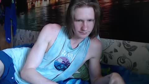 Snapshot of pinochetti chatting on 07-19-26, 10:08 Incubus online show from 07-19-26, 10:08