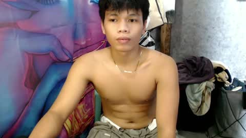 Snapshot of pinoy_tong18 chatting on 07-23-26, 12:25 pinoy_tong18 online show from 07-23-26, 12:25
