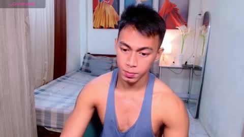 Snapshot of pinoymilker chatting on 03-07-25, 12:45 ethan online show from 03-07-25, 12:45