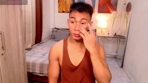 Snapshot of pinoymilker chatting on 03-10-25, 10:59 ethan online show from 03-10-25, 10:59