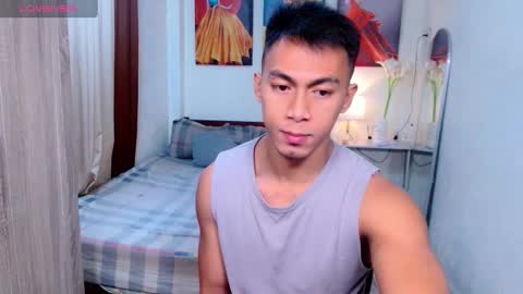 Snapshot of pinoymilker chatting on 03-12-25, 10:16 ethan online show from 03-12-25, 10:16