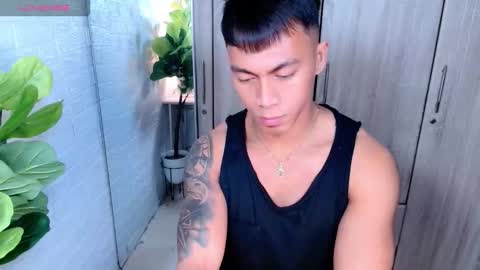 Snapshot of pinoymilker chatting on 01-08-26, 01:02 ethan online show from 01-08-26, 01:02