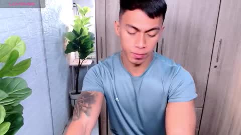 Snapshot of pinoymilker chatting on 01-12-26, 04:39 ethan online show from 01-12-26, 04:39