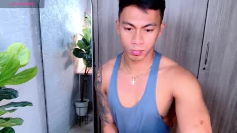 Snapshot of pinoymilker chatting on 01-16-26, 04:55 ethan online show from 01-16-26, 04:55