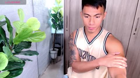 Snapshot of pinoymilker chatting on 02-03-26, 06:40 ethan online show from 02-03-26, 06:40