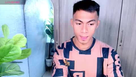 Snapshot of pinoymilker chatting on 02-18-26, 03:35 ethan online show from 02-18-26, 03:35