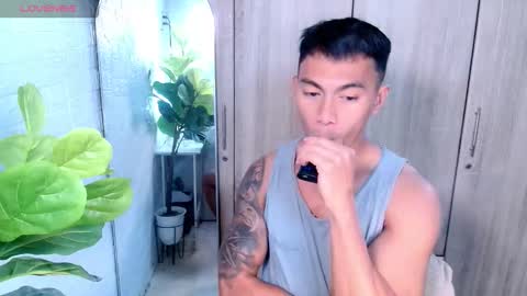 Snapshot of pinoymilker chatting on 02-23-26, 04:21 ethan online show from 02-23-26, 04:21