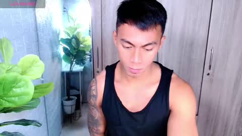 Snapshot of pinoymilker chatting on 02-28-26, 06:03 ethan online show from 02-28-26, 06:03