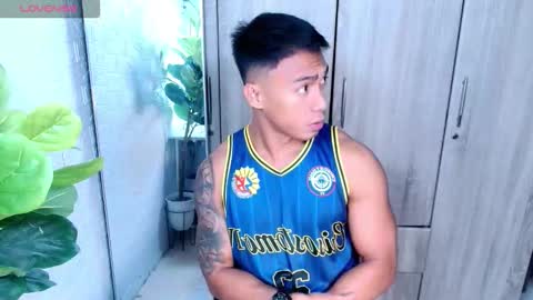 Snapshot of pinoymilker chatting on 03-10-26, 11:48 ethan online show from 03-10-26, 11:48