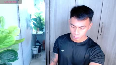 Snapshot of pinoymilker chatting on 03-13-26, 02:01 ethan online show from 03-13-26, 02:01