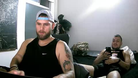 Snapshot of pipe1203 chatting on 11-07-25, 11:49 pipe1203 online show from 11-07-25, 11:49