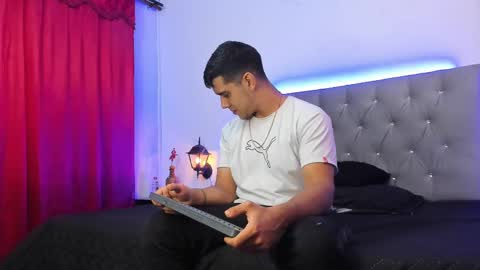 pipe_320 online show from 02-21-25, 01:55