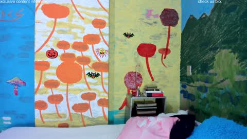 Snapshot of pipeshowtime chatting on 12-30-24, 03:24 VALENTINA y PIPE online show from 12-30-24, 03:24