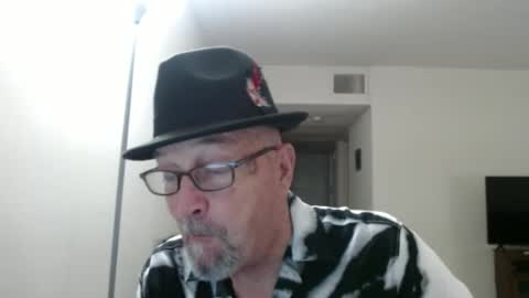 Snapshot of pipewizard chatting on 02-06-25, 11:26 pipewizard online show from 02-06-25, 11:26