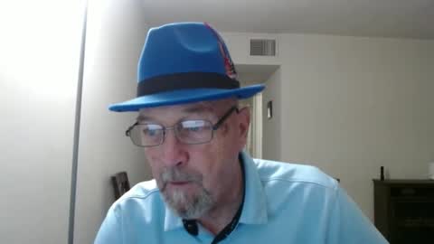 Snapshot of pipewizard chatting on 03-10-25, 12:18 pipewizard online show from 03-10-25, 12:18