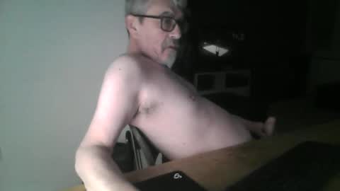 pipi2704 online show from 04-25-26, 09:56