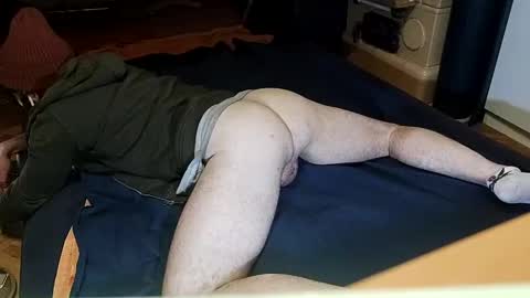 Snapshot of pisces922 chatting on 01-25-25, 04:02 Dominik online show from 01-25-25, 04:02