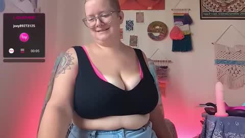 Em online show from 02-01-25, 04:54