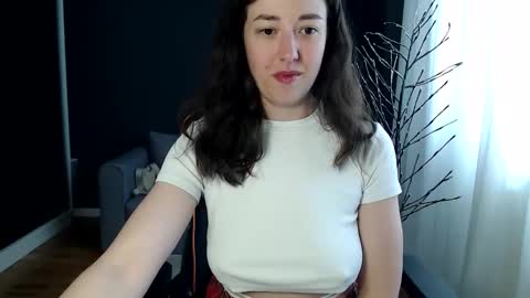 piscesgirl06 online show from 04-29-26, 05:11