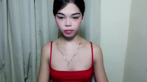 Snapshot of pitchy_pitch chatting on 07-06-26, 08:33 The Girl Named Eyve online show from 07-06-26, 08:33