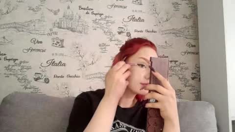 Caroline online show from 04-22-26, 04:37