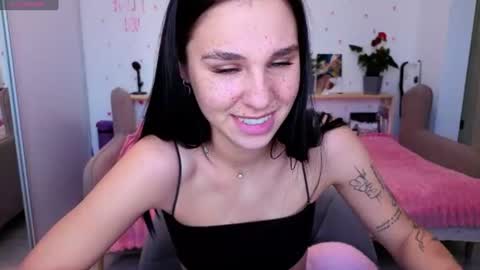 Molly online show from 07-05-26, 04:19
