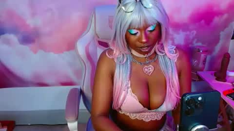 Snapshot of pixiebob25 chatting on 02-03-25, 03:38 Thekawaiidomme online show from 02-03-25, 03:38