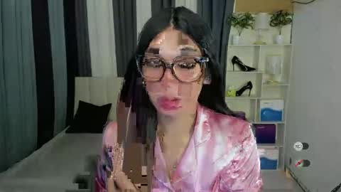 Snapshot of pixiedoll_ chatting on 03-10-26, 06:35 pixiedoll_ online show from 03-10-26, 06:35