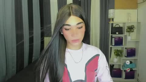 pixiedoll_ online show from 06-22-26, 03:25