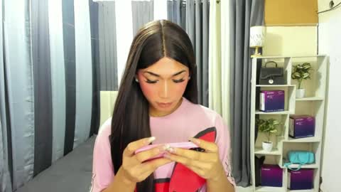 pixiedoll_ online show from 06-29-26, 10:15