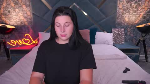 pixiehott online show from 10-21-25, 12:50