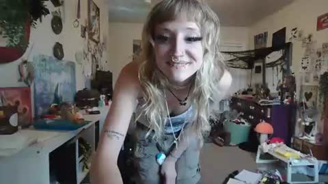 pixielovely online show from 07-03-26, 02:07