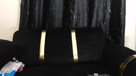 pixietease1 online show from 02-01-26, 12:48