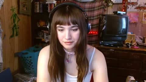 Izzy online show from 01-17-25, 05:19