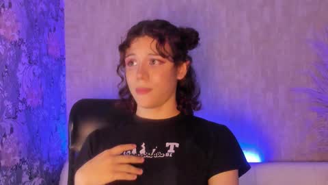 cris online show from 10-29-25, 03:42