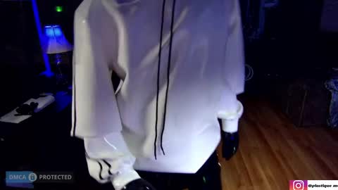 plasticme online show from 04-29-26, 05:52